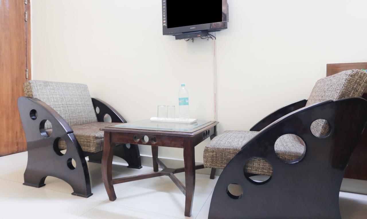 Treebo Shanta Inn 勒克瑙 外观 照片