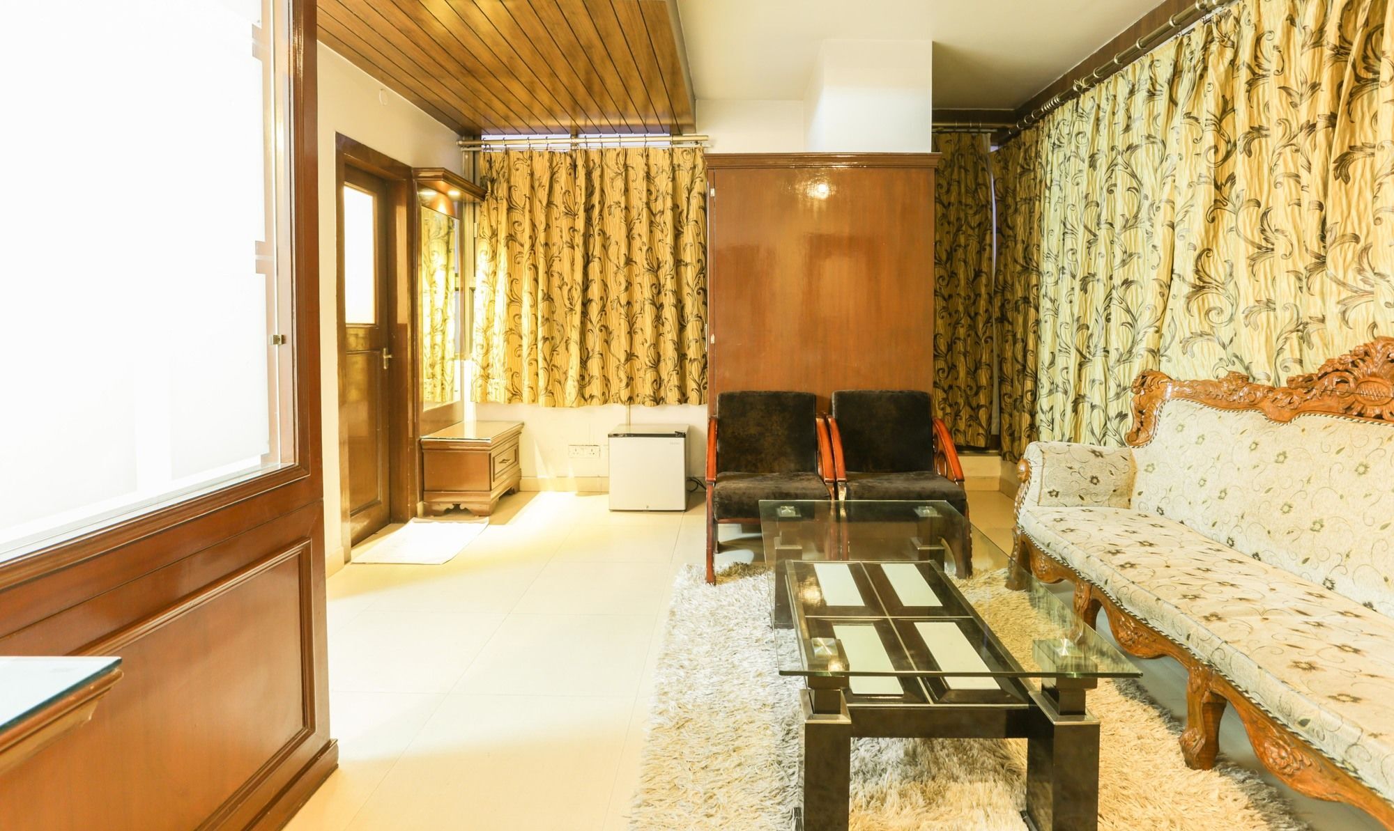 Treebo Shanta Inn 勒克瑙 外观 照片