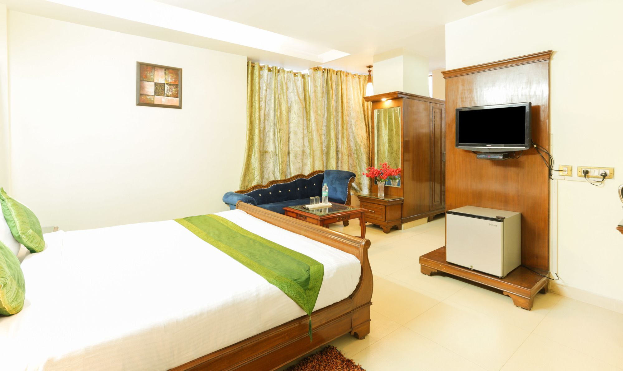 Treebo Shanta Inn 勒克瑙 外观 照片